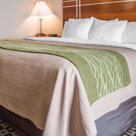 קלריון Quality Inn מראה חיצוני תמונה