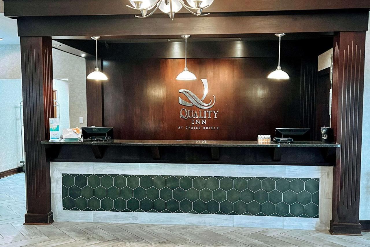 קלריון Quality Inn מראה חיצוני תמונה