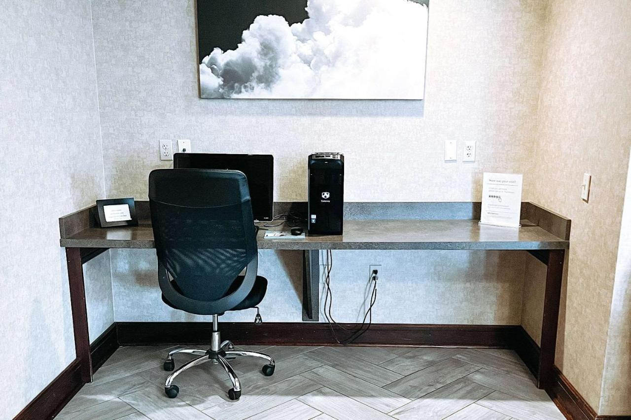 קלריון Quality Inn מראה חיצוני תמונה
